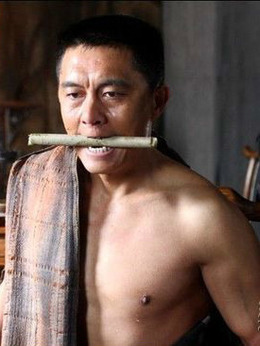 白狼剧情介绍_剧情家