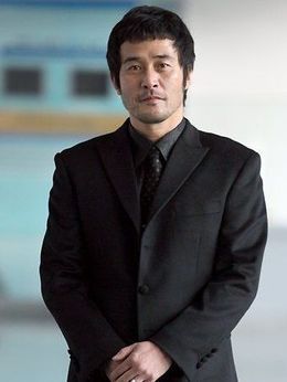 剧场前剧情介绍_剧情家