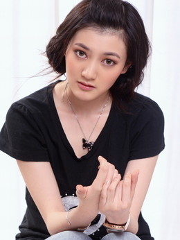 我的播音系女友剧情介绍_剧情家
